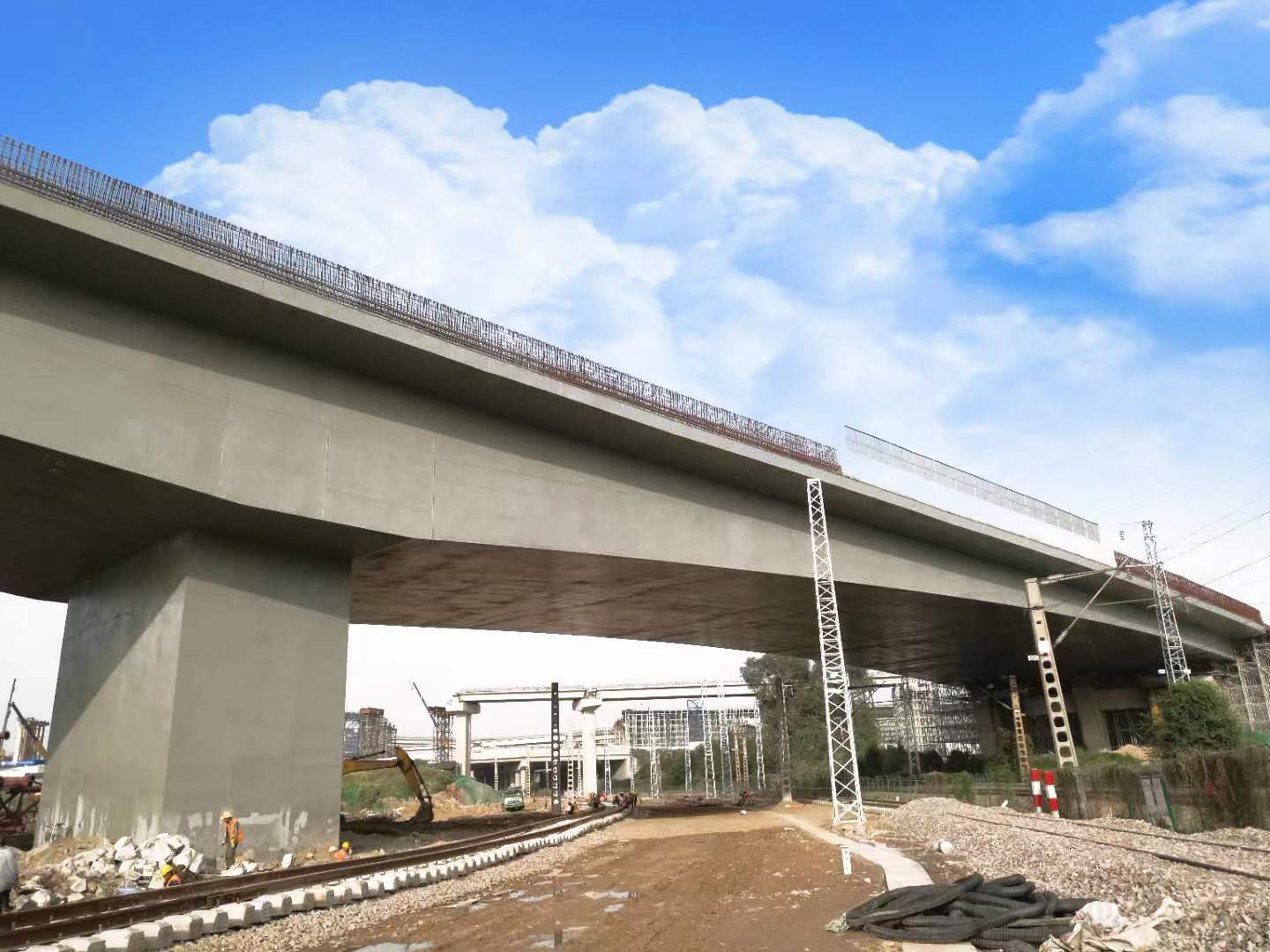 Taiyuan Xindian Street Rotating Steel Box Girder | China