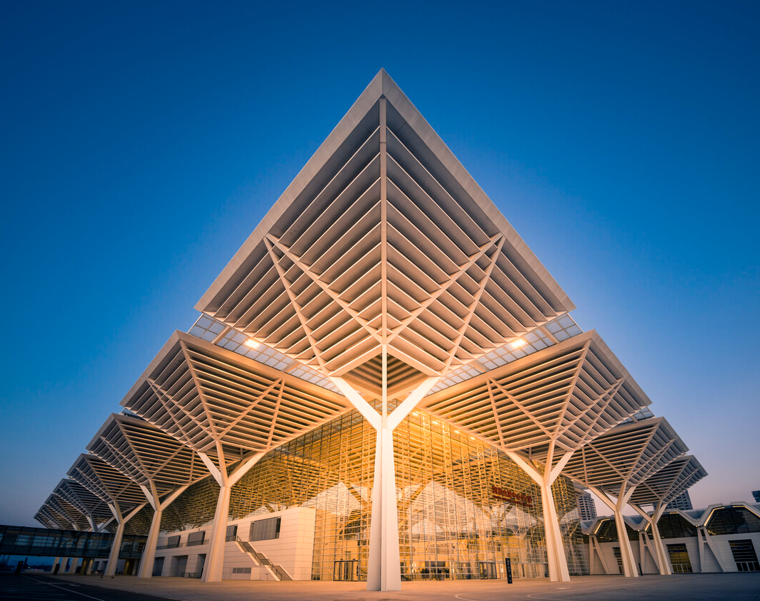 Corner View of Tianjin International Convention & Exhibition Center &ndash; Large-Scale Steel Structure Fabrication
