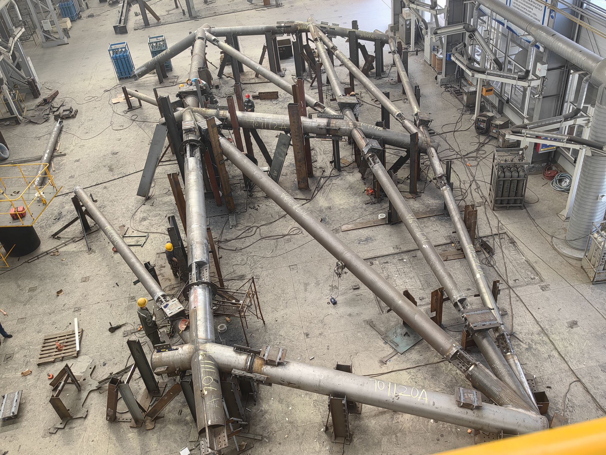 Assemble steel roof of intuit dome build by Jinhuan Steel Structure